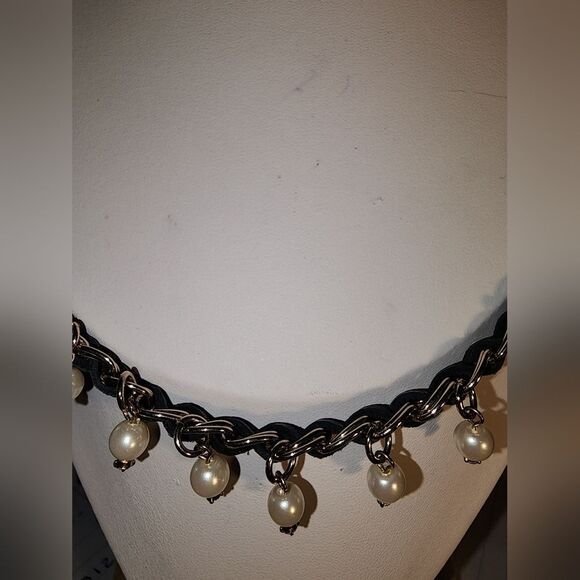 Ann Taylor Goldtone Chain Black Cord & Faux Pearl Necklace 29" - Picture 2 of 5